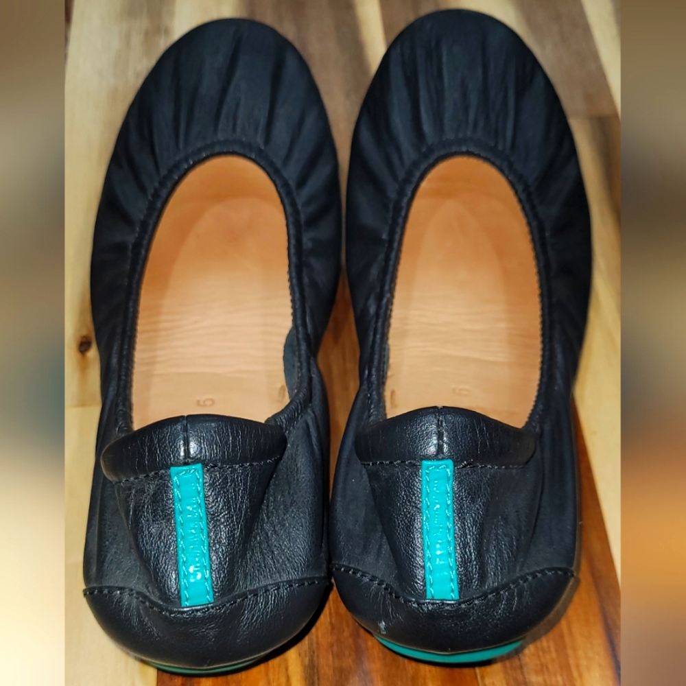 Excellent Black Leather Tieks Sz 5